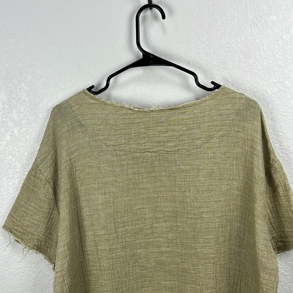 Mustard‎ Seed Sage Green Short Sleeve Top Raw Edge Cotton Bohemian Sz S TC0761 - Picture 9 of 9